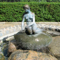 Handmade antique bronze copper famous mermaid water fountain for garden decoration